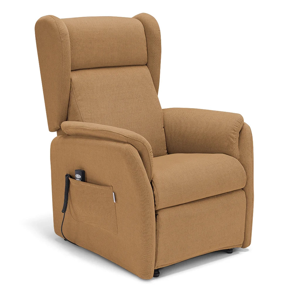 Poltrona relax elettrica FIRENZE MADE IN ITALY per anziani e disabili, 2 motori, 4 ruote, tessuto antimacchia, colore Mango