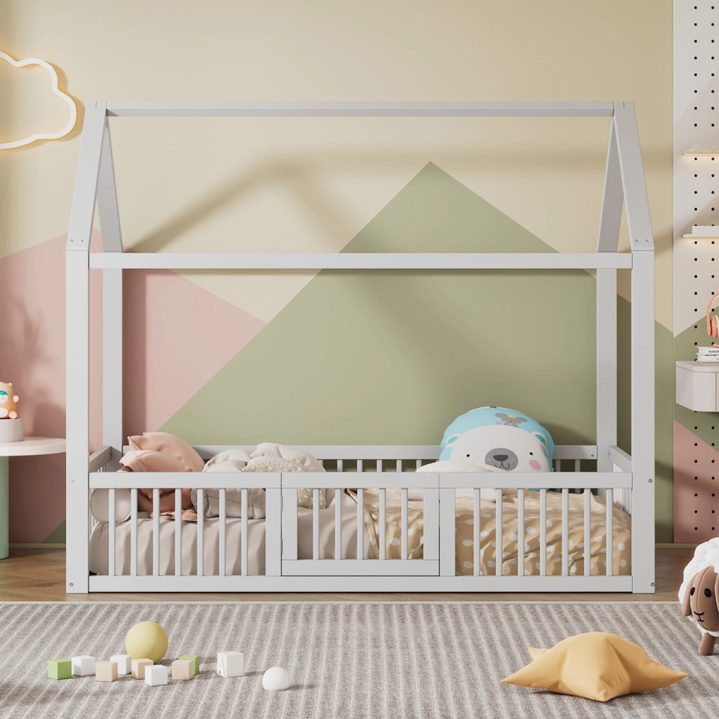 Letto casetta per bambini 90 × 200 cm con barriera e porta apribile; senza materasso; in pino e MDF; bianco