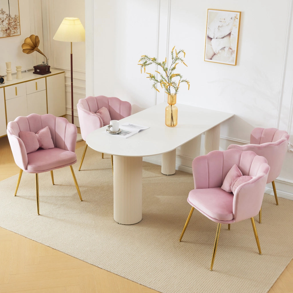 Set di 4 sedie imbottite in velluto rosa con schienale a petalo e gambe in metallo dorato