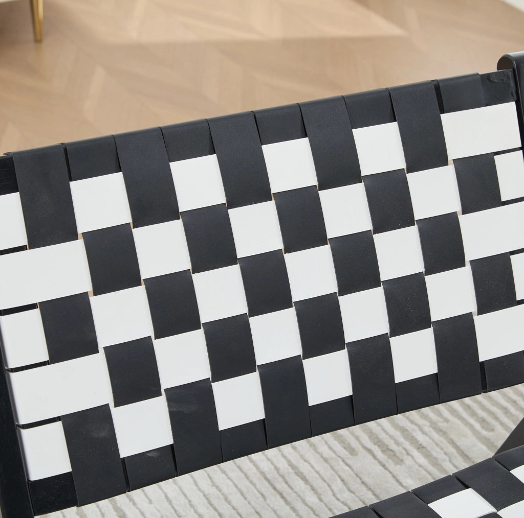 Poltrona senza braccioli in PU nero con struttura in legno HOMVRA