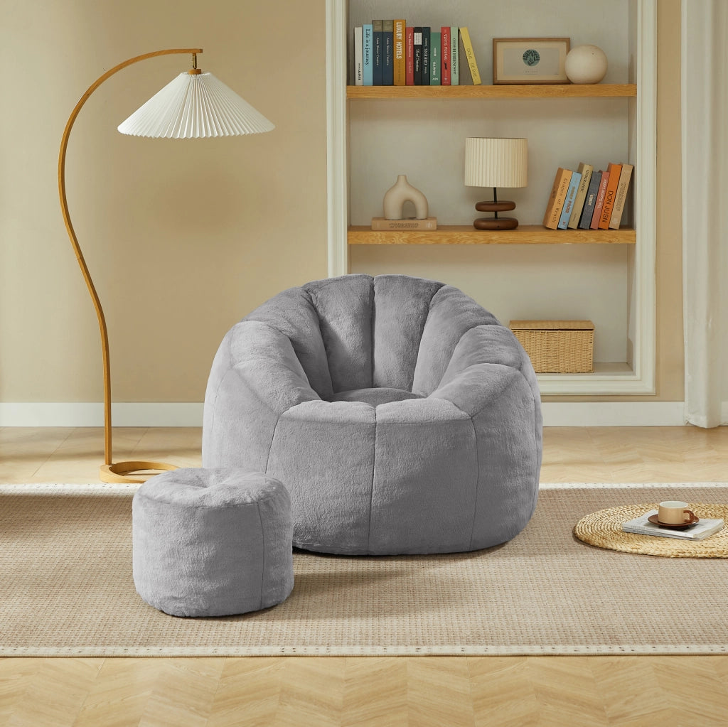 Poltrona sacco a fiore con poggiapiedi in peluche grigio HOMVRA