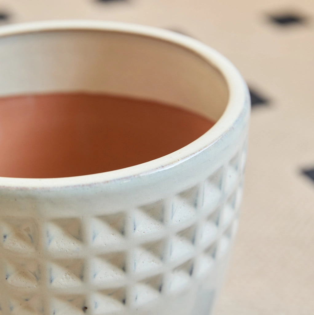 Set di 3 vasi in ceramica fatti a mano, smalto lucido crema con rilievo a cialda triangolare, Ø 38/30,5/23 cm, con foro di drenaggio, resistenti al gelo per interno e balcone