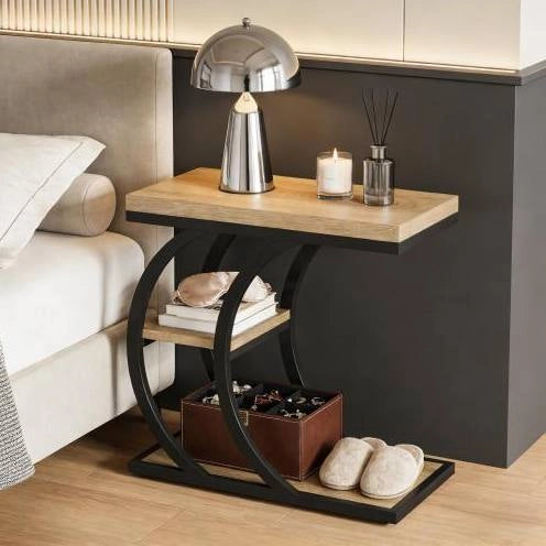 Tavolino laterale a C a 3 ripiani in metallo e legno Nero/Marrone; 60 x 30 x 58 cm