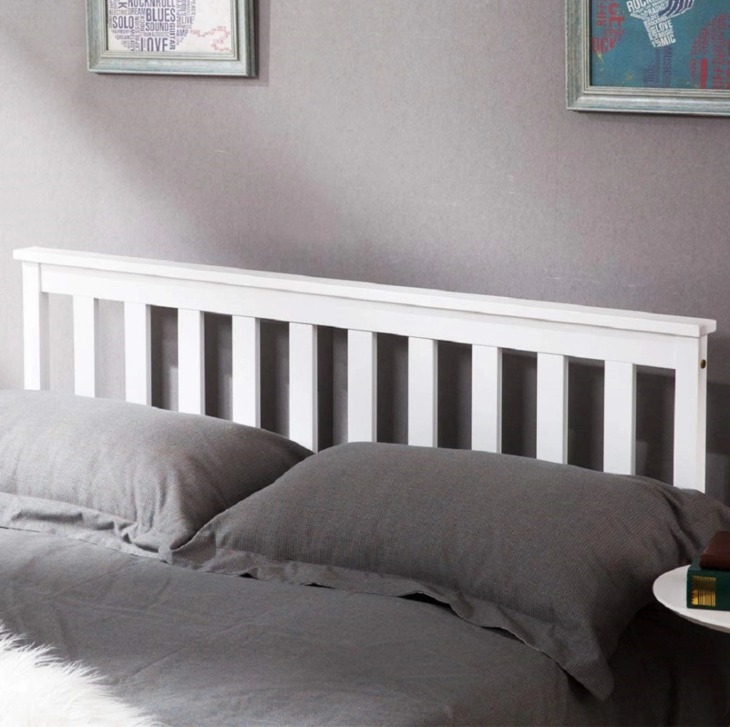 Letto matrimoniale in legno massiccio di pino 140x200 cm con rete a doghe, bianco