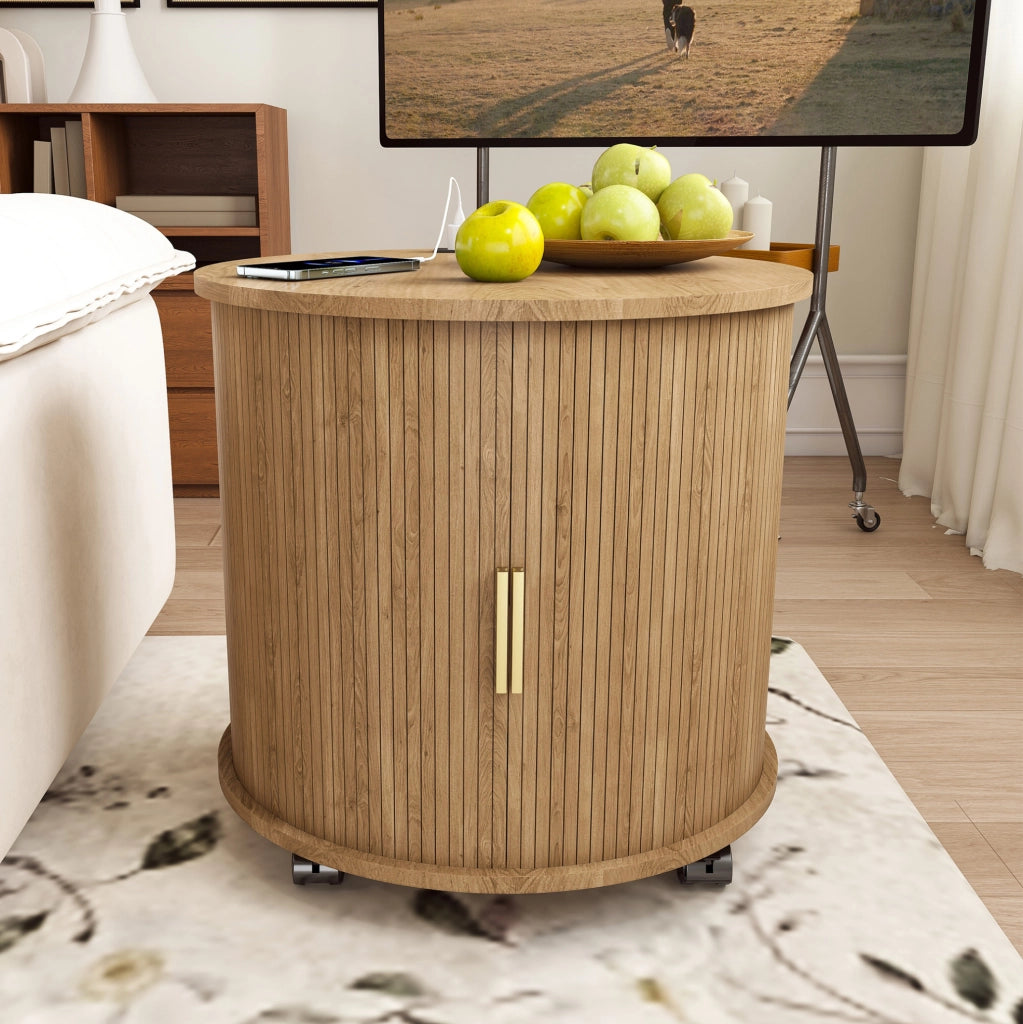 Comodino cilindrico stile Mid-Century con stazione di ricarica (presa elettrica + 2 USB), anta scorrevole e doppio vano, finitura effetto quercia, 60x60x60 cm