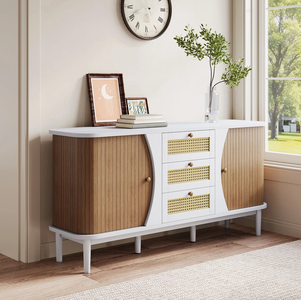 Credenza bianca e color legno con 3 cassetti in rattan