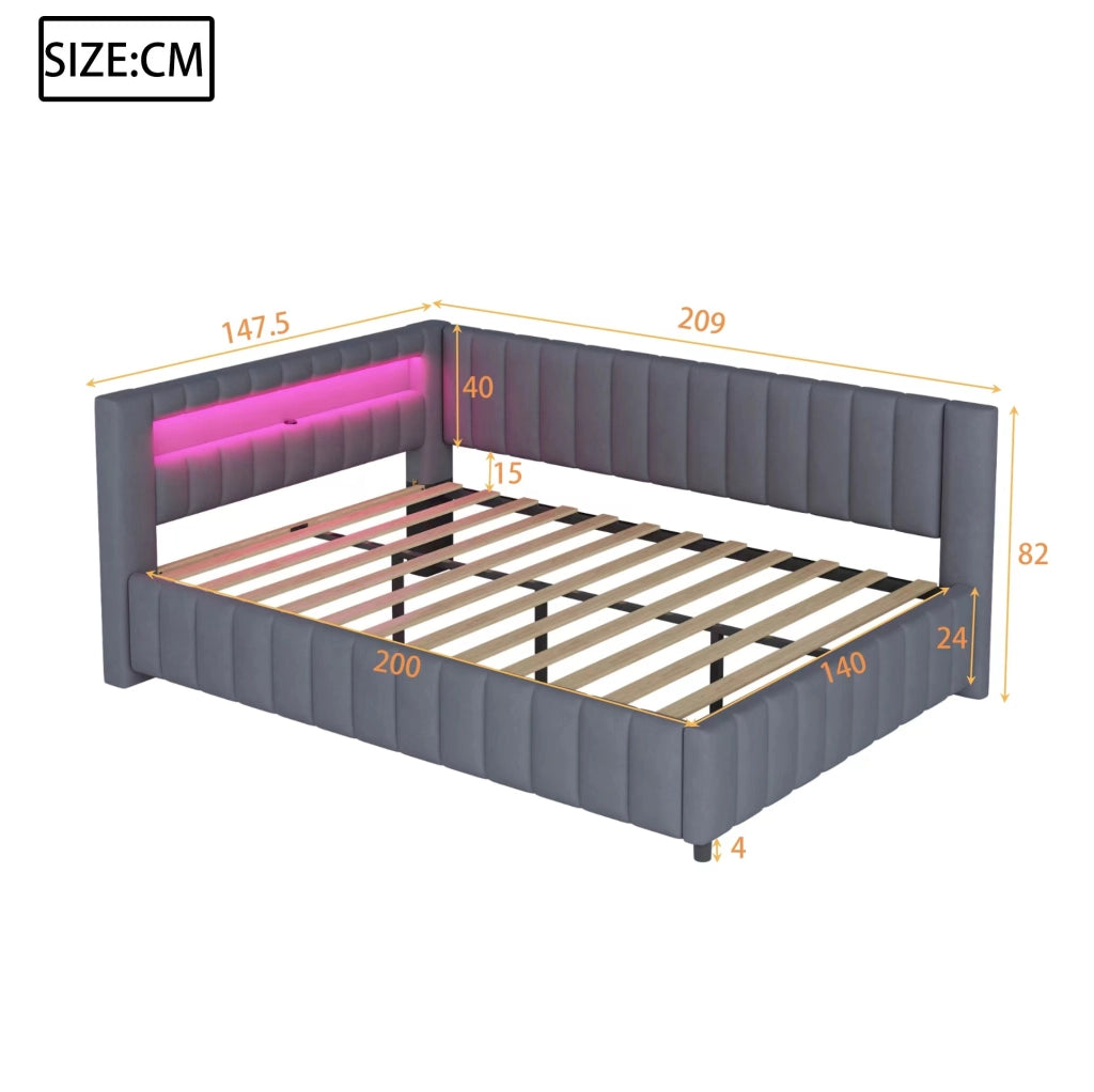Divano Letto Imbottito in Velluto Grigio 140x200 cm con LED, USB e Schienale L-Shape