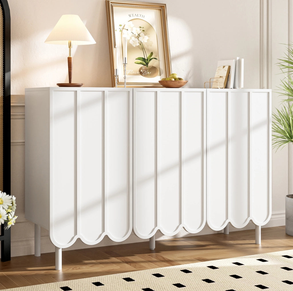 Madia bianca in MDF con ante ondulate; ripiani regolabili e apertura a pressione; 120 x 35 x 80 cm
