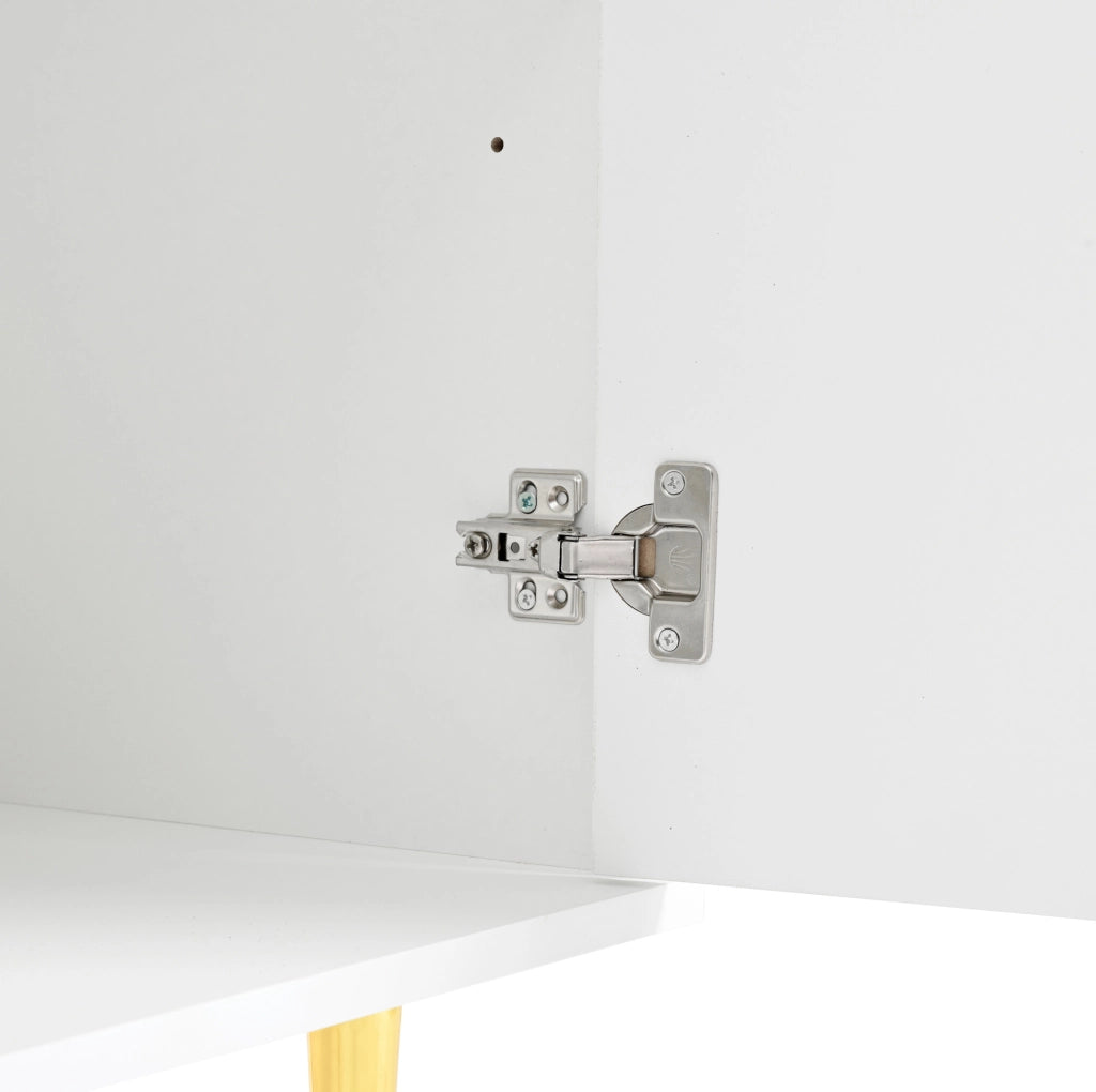 Credenza bianca con 4 ante e maniglie dorate
