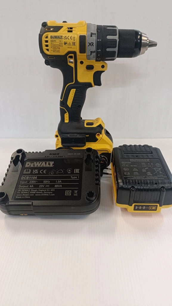 DeWalt DCD791P2 Trapano avvitatore 5.0 Ah, motore Brushless 18 V, 2 velocità con valigia TSTAK