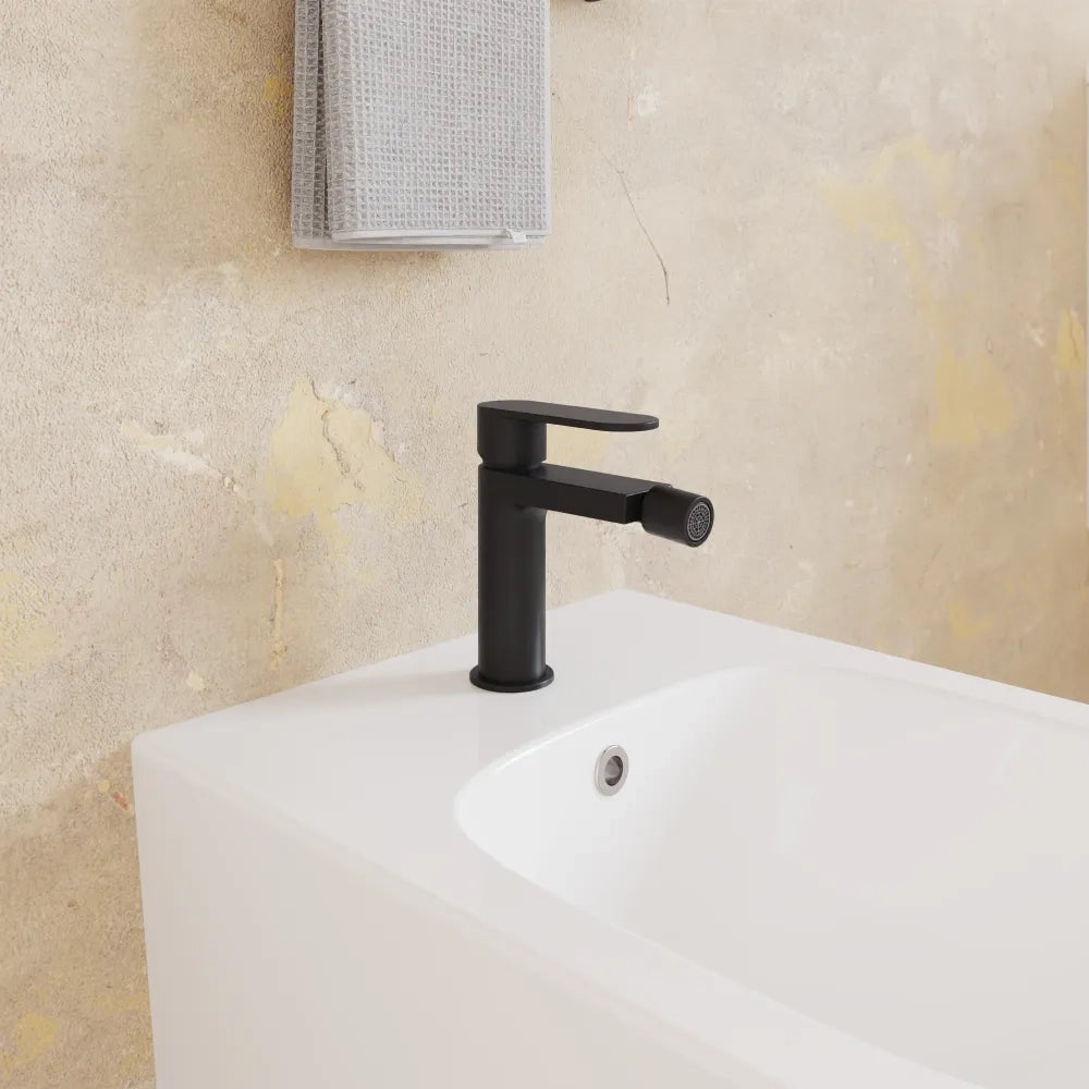 Set miscelatori lavabo 16cm bidet miscelatore esterno vasca nero opaco | Margot