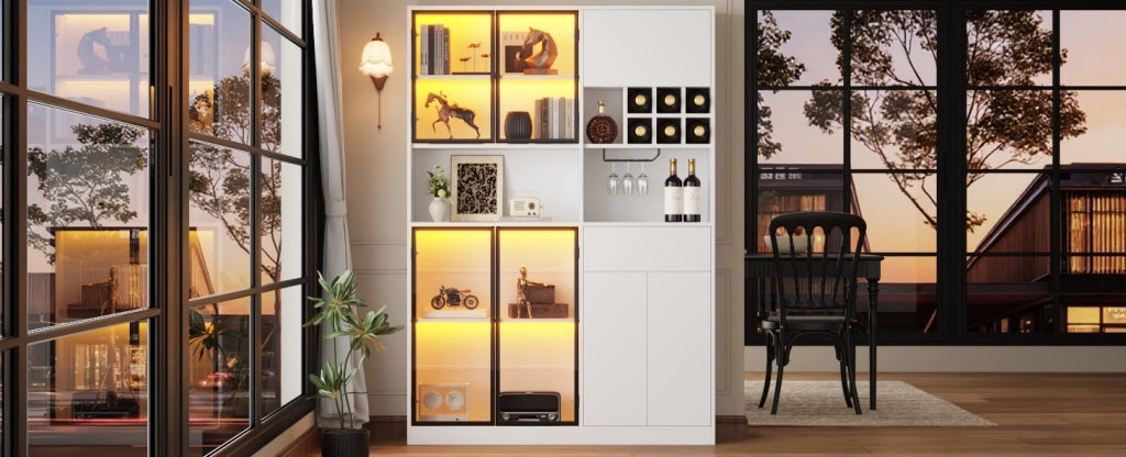 Vetrina bianca in truciolato 140x30x200 cm con 7 porte, 1 cassetto, LED Bluetooth, portabicchieri e 6 portabottiglie