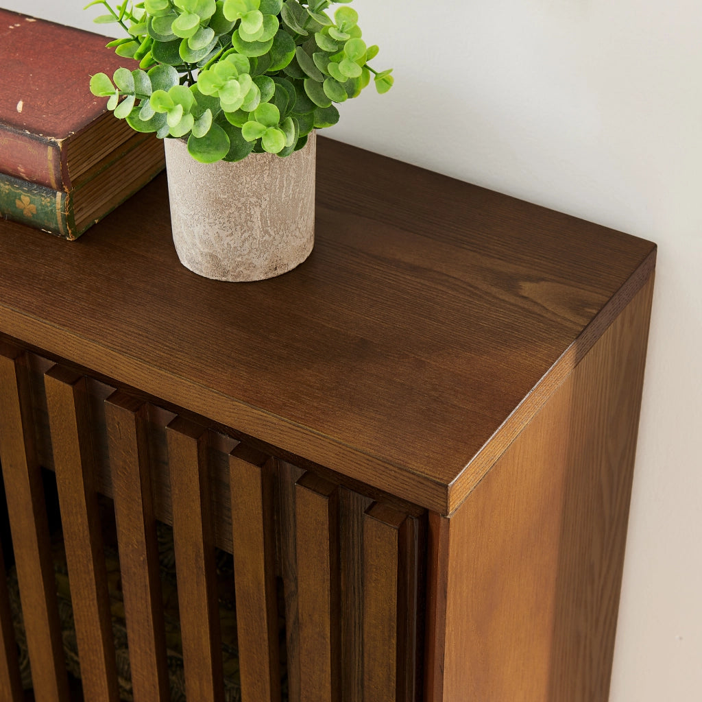 Credenza e madia con ante scanalate e passacavi per soggiorno e sala da pranzo in MDF color noce 99 × 23,5 × 82,6 cm