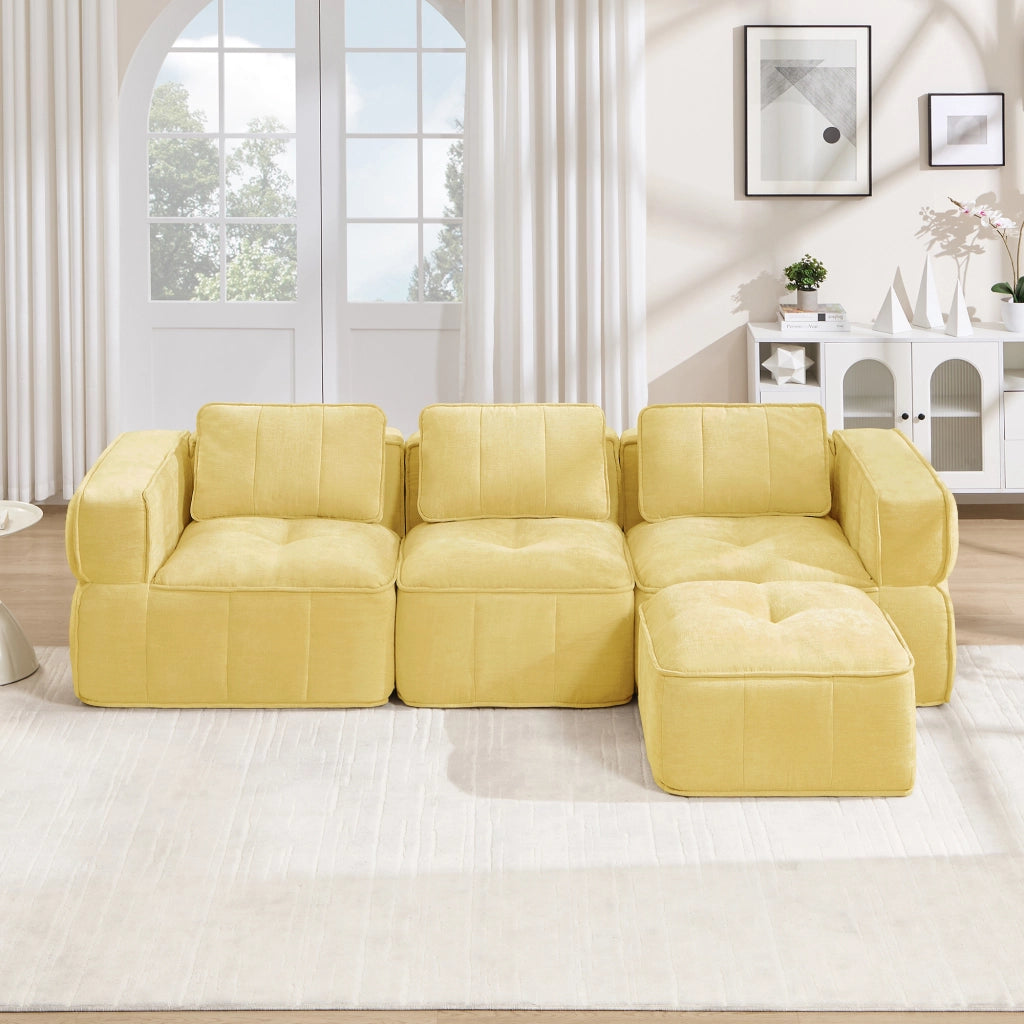 Divano angolare modulare a 3 posti con pouf in poliestere giallo con seduta profonda e base antiscivolo