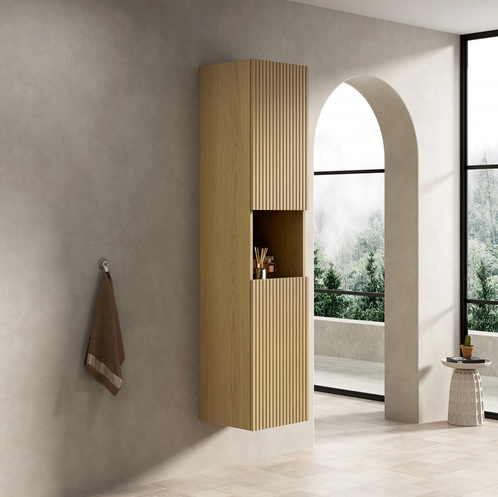 Armadio da bagno a muro alto 160 cm con 2 porte e vano aperto, finitura effetto legno Corolla, ideale per spazi piccoli