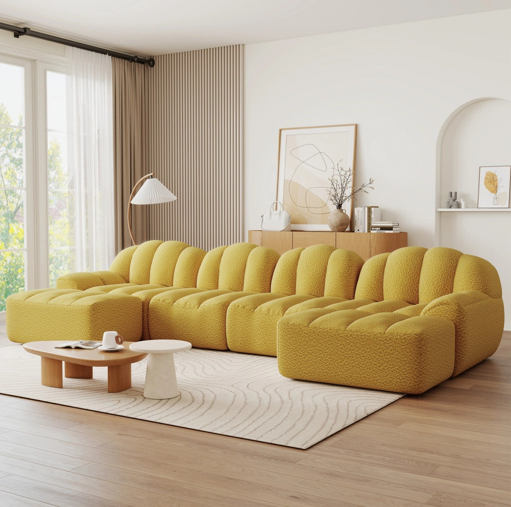 Divano modulare a U 4 posti 366x165x79 cm in tessuto peluche giallo, 2 pouf