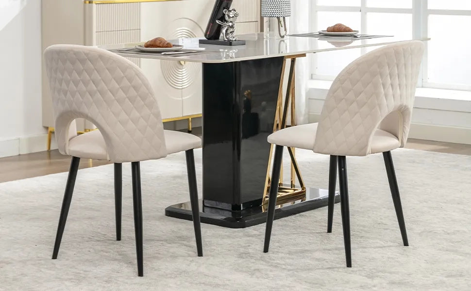 2 Sedie da Pranzo Imbottite, Design con Schienale in Velluto Beige a Motivo Diamante, Struttura in Metallo con Piedini Regolabili