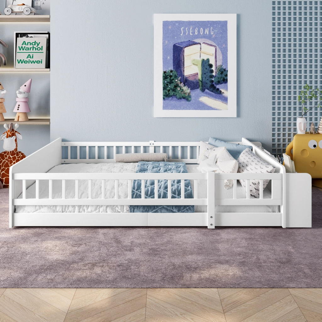 Letto per bambini 140 × 200 cm con ripiani e vani aperti in pino e MDF bianco con barriera apribile senza materasso