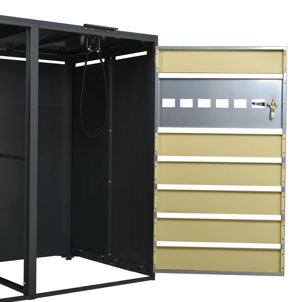 Contenitore per bidoni con coperchio a ribalta idraulico, struttura in acciaio zincato, porte chiudibili a chiave, design elegante con pannelli traforati orizzontalmente