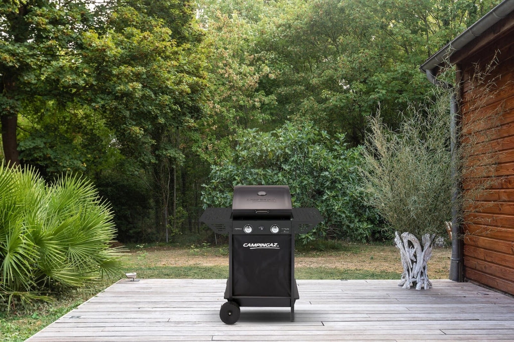 Campingaz 2190532 Xpert 100 L Plus Rocky Barbecue a Gas 2 Bruciatori 7,1 kW Pietra Lavica Coperchio con Termometro colore Nero