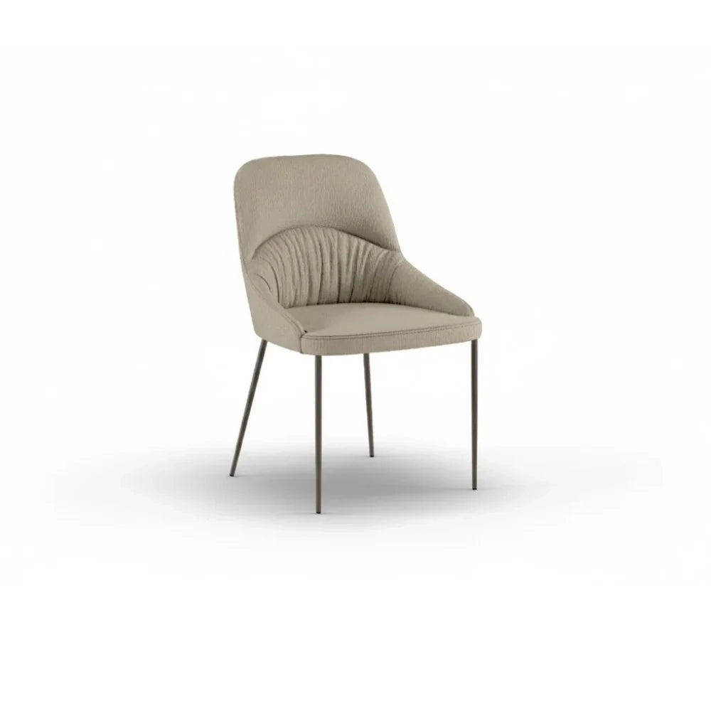 Set di 4 sedie da pranzo imbottite in tessuto beige Shell con struttura in metallo facili da pulire | Duzzle