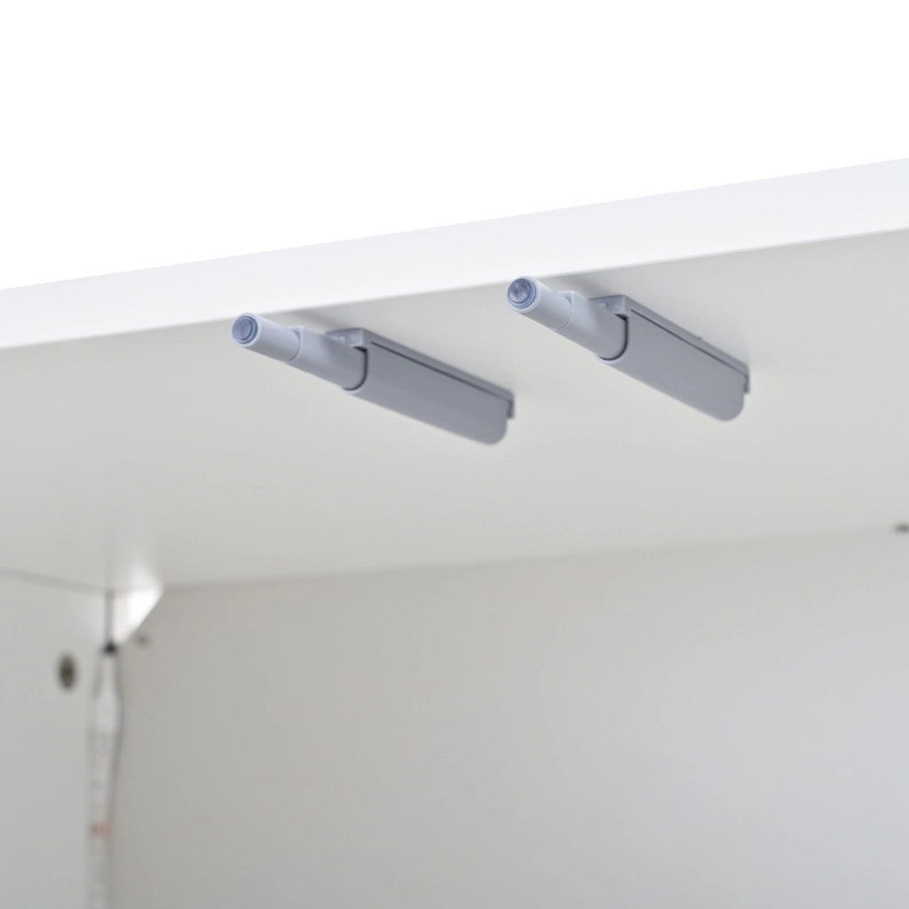 Vetrina alta 70x40x173 cm in MDF bianca, 2 ante e LED salvaspazio