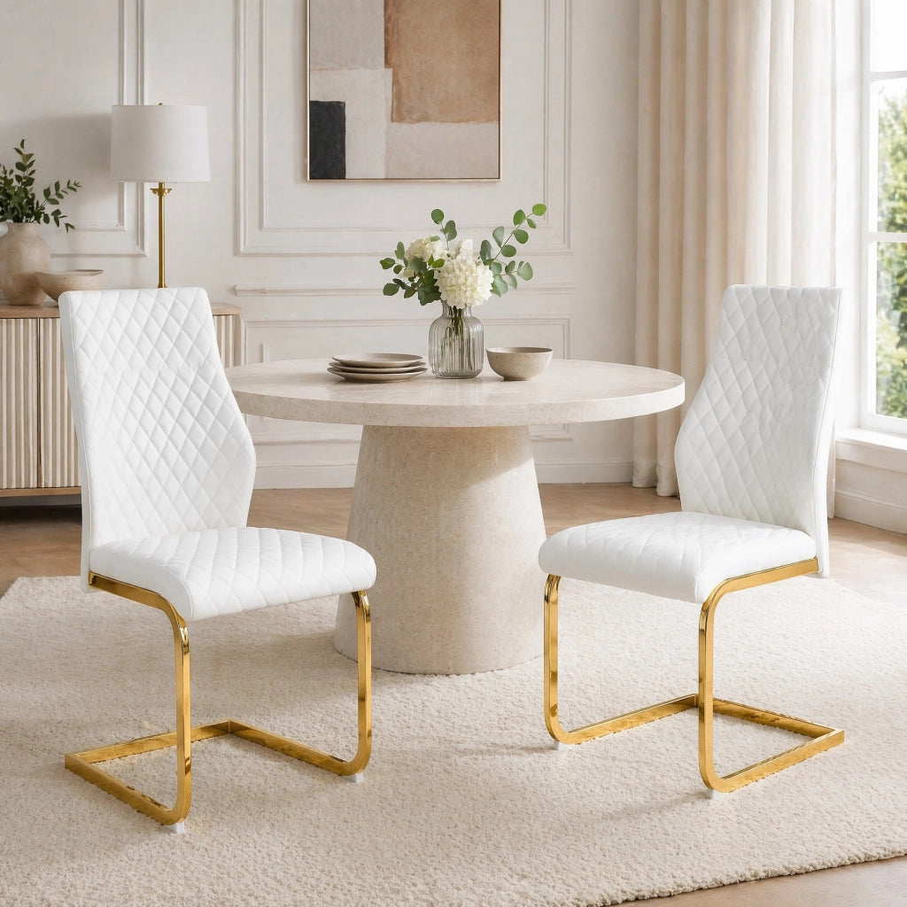 Set 2 sedie da pranzo con schienale alto in pelle PU bianca e struttura oro HOMVRA
