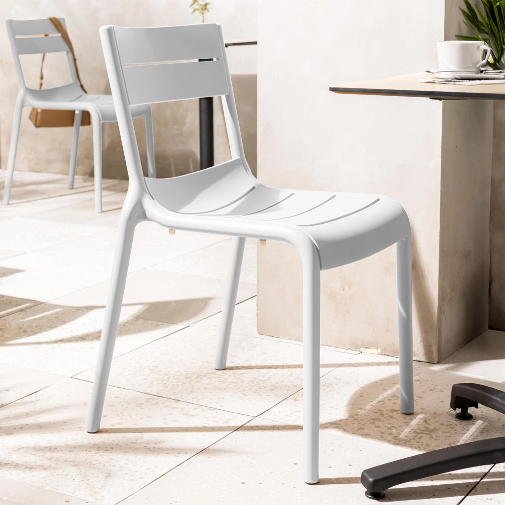 Oviala - Set di 4 sedie da giardino in plastica bianca