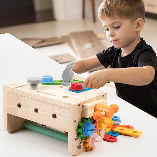 Cassetto di riparazione in legno per bambini, utilizzato per serrare viti e deserrare dadi.