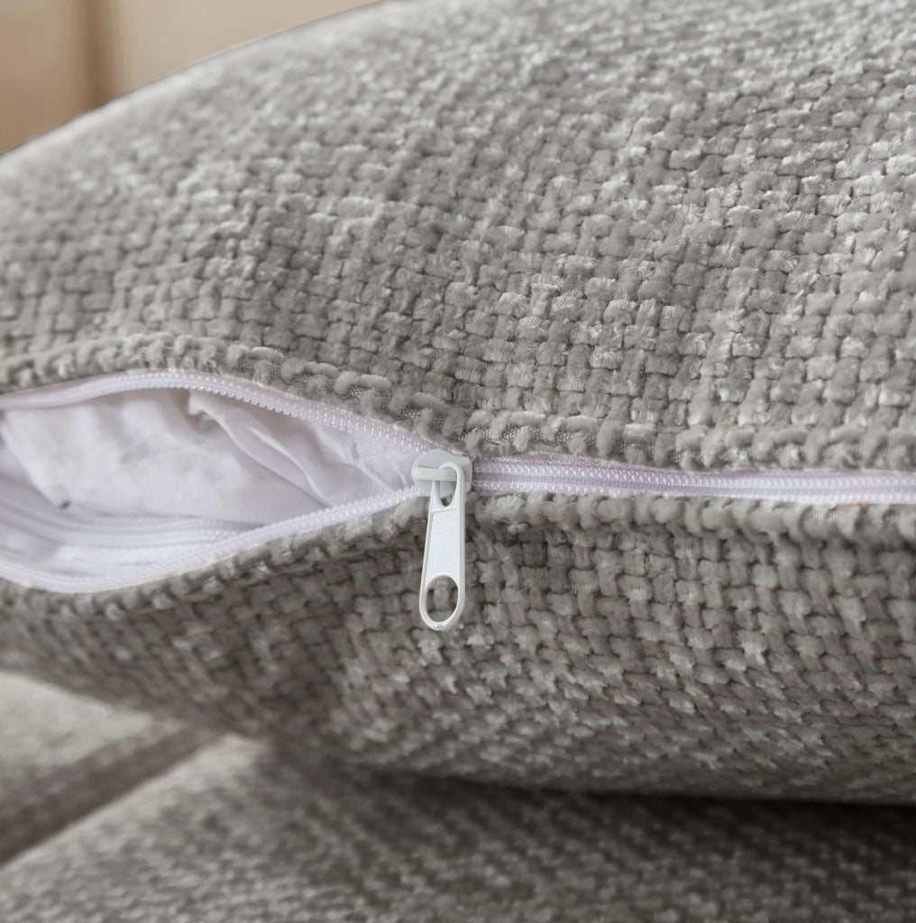 Divano angolare in tessuto chenille grigio chiaro 263 cm con schienale ergonomico e tasca laterale porta riviste