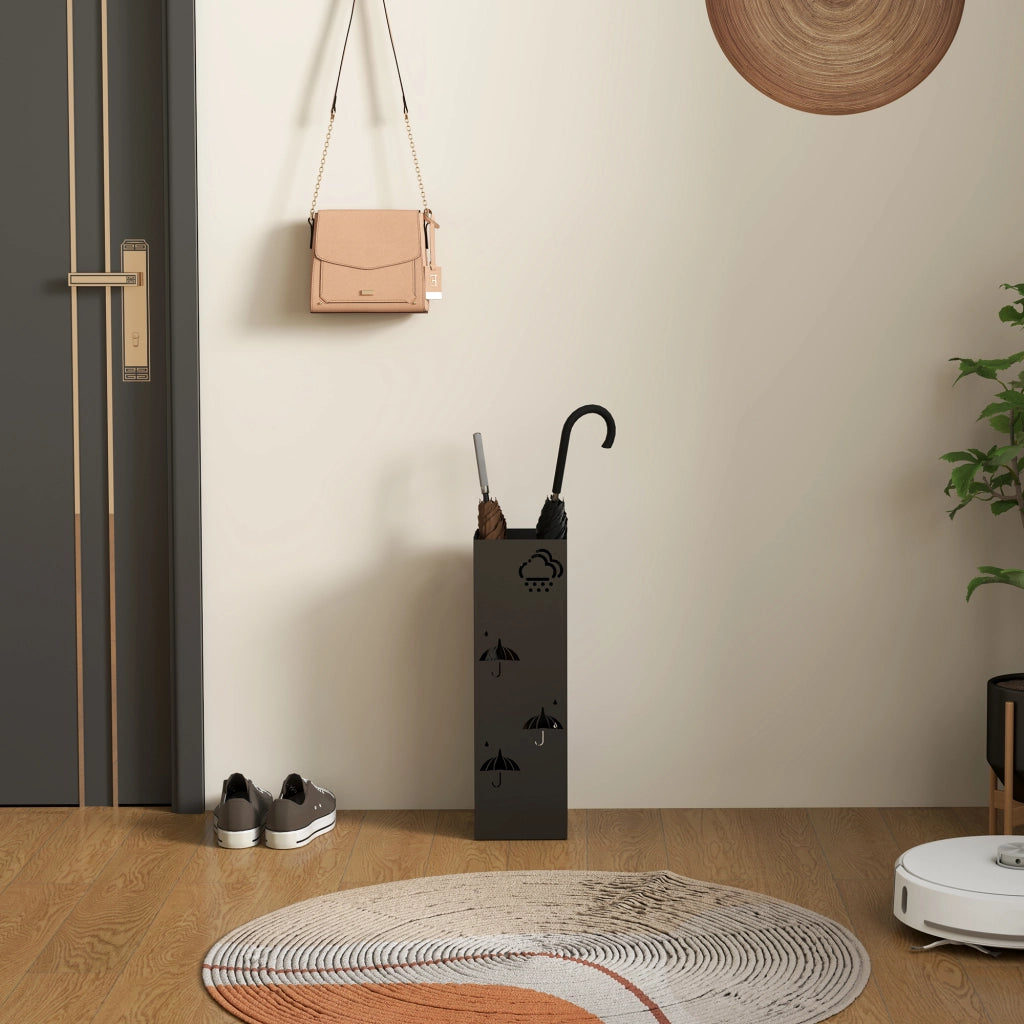 Portaombrelli in metallo con 4 ganci e vassoio ¨C Minimal ¨C Nero