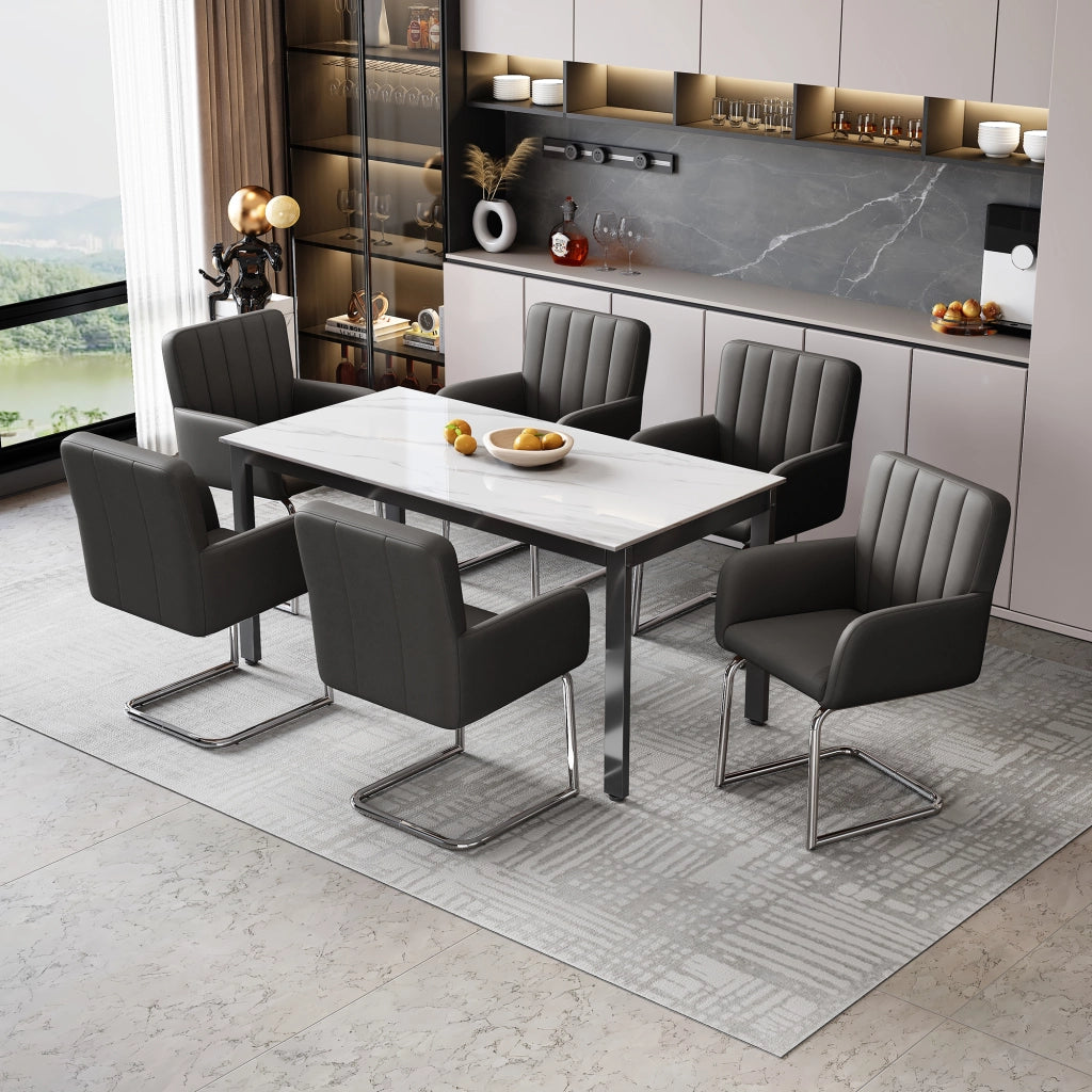 Set di 2 sedie da pranzo con schienale ergonomico e braccioli; gambe in metallo; in similpelle nera