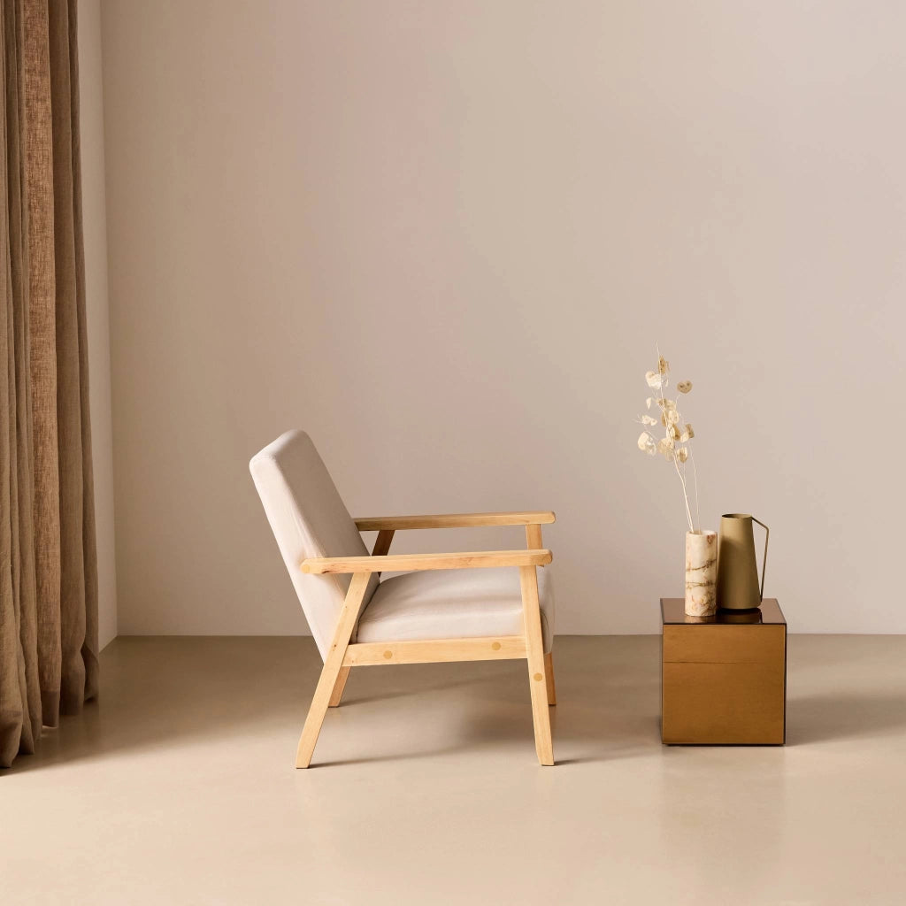Poltrona scandinava in legno e tessuto, crema