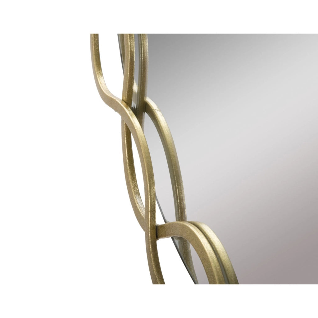 Specchio da parete Eleonor con cornice dorata scultorea
