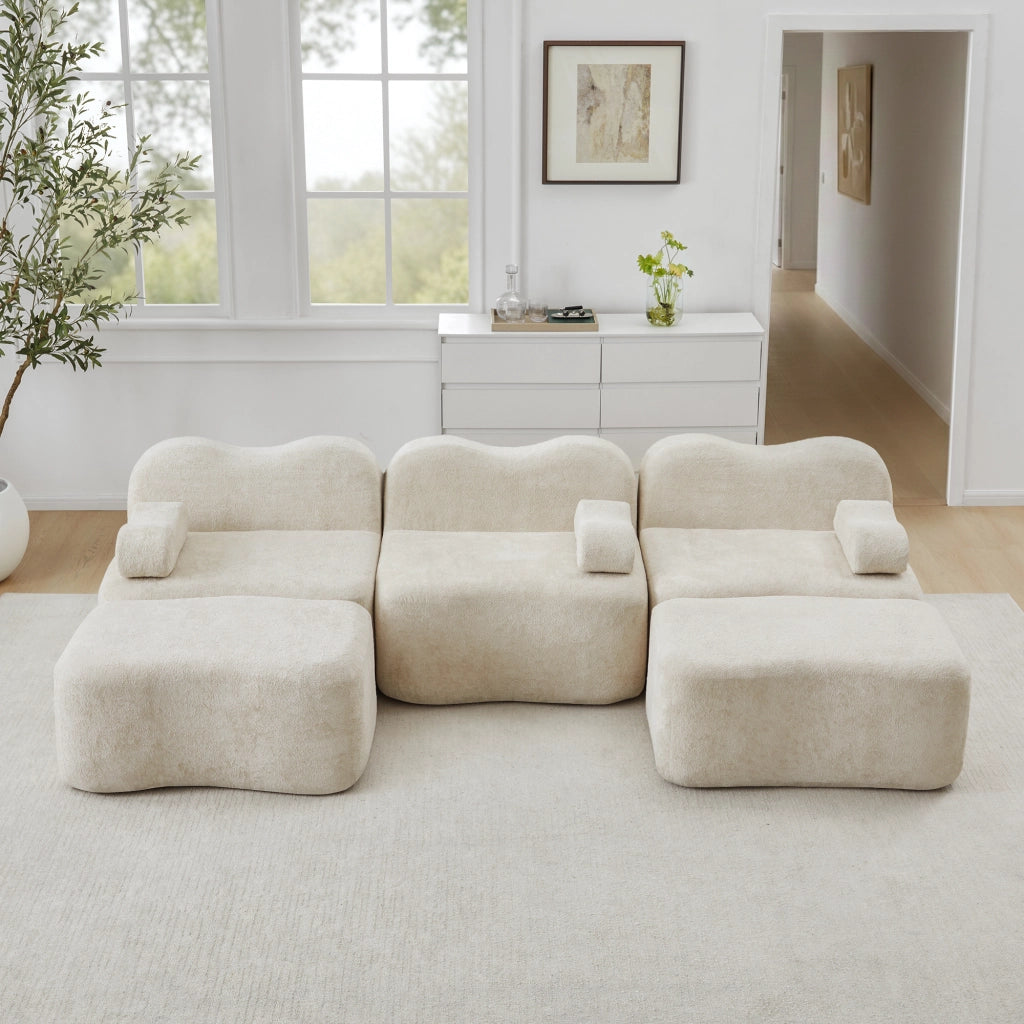 Divano panoramico modulare a 3 posti con 2 pouf in velluto beige configurabile a U o L con seduta profonda