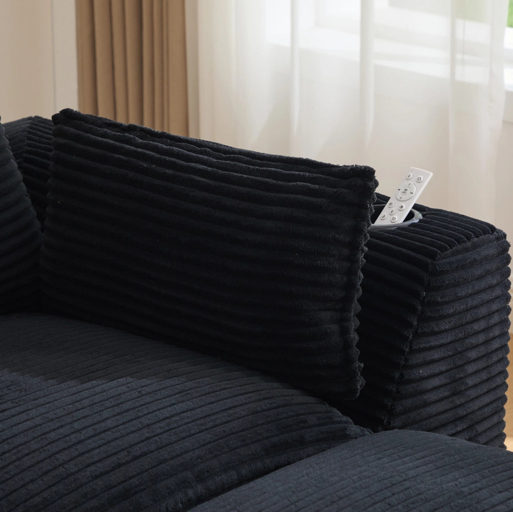 Divano modulare 3 posti con pouf, tessuto in velluto nero, con cuscini, portabicchieri e 2 tasche laterali