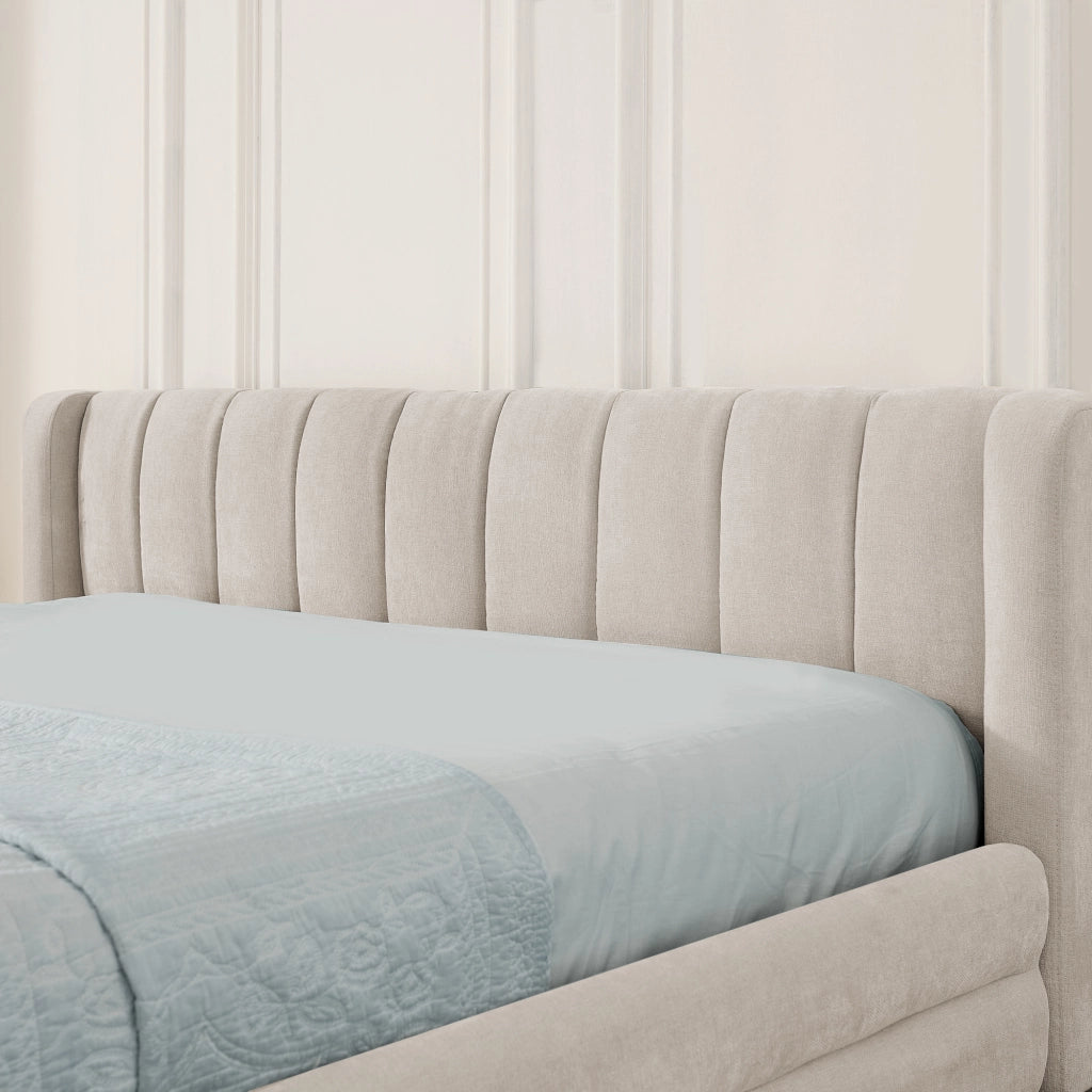 Letto 140x200 cm con 4 cassetti laterali, USB e USB-C in ciniglia beige