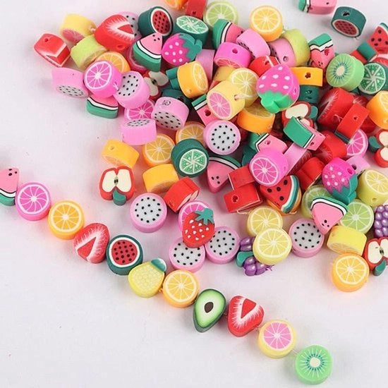 - Set di perle per filare - Set di perle - Perle a forma di sorriso - Colorate - Fiori - Perle a forma di frutta - Perle per hobby - Accessori - Bracciali - Orecchini - Collane - Regali