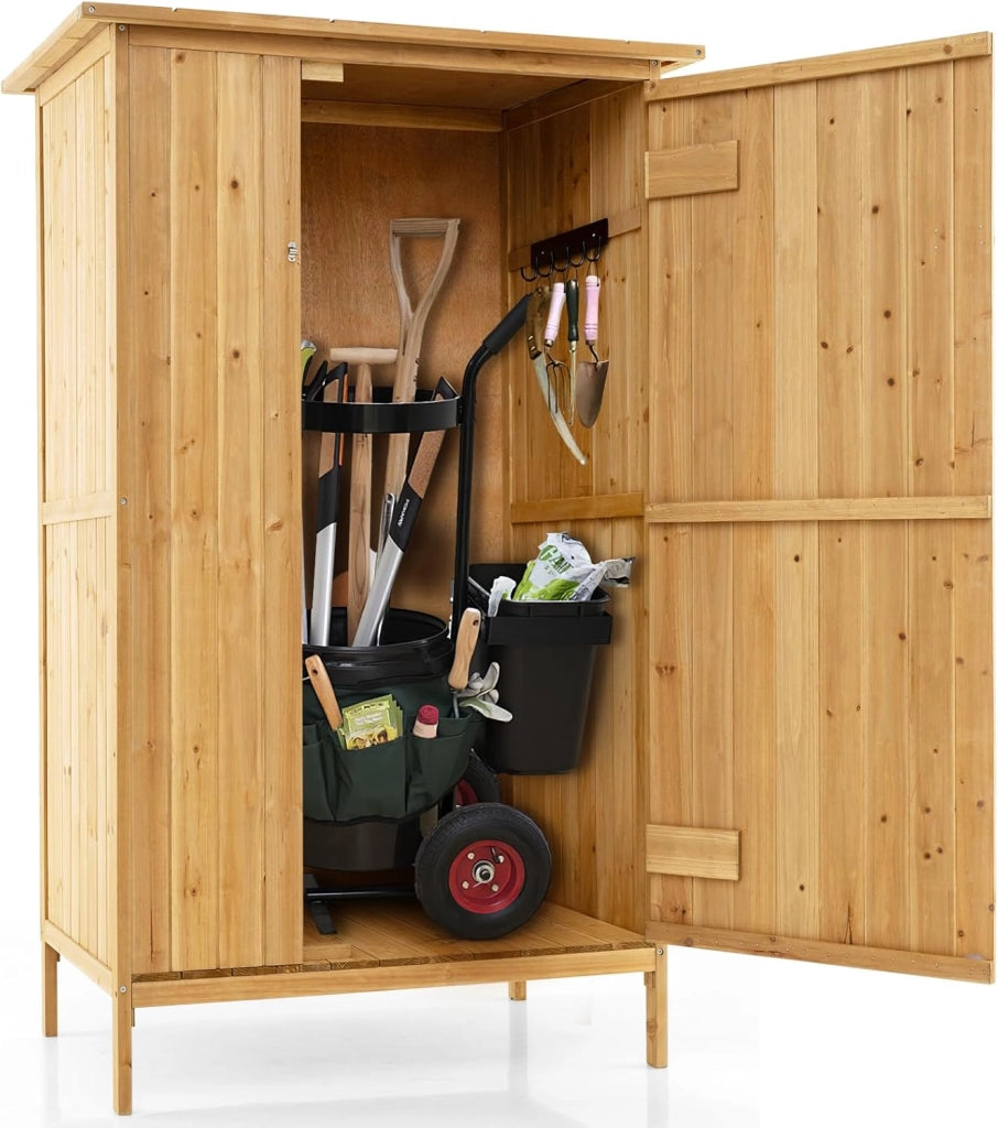 Armadio da Esterno, Casetta Porta Attrezzi da Giardino in Legno con Tetto in Asfalto, 3 Ripiani, Porta con Serratura e 5 Ganci, Ripostiglio per Balcone, Patio e Giardino, 91 × 66 × 150 cm