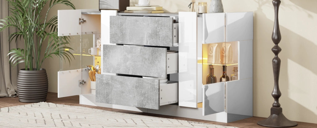 Sideboard elegante con 2 ante, 3 cassetti, finiture bianche lucide e effetto marmo grigio, LED a 16 colori, 140x35x75 cm