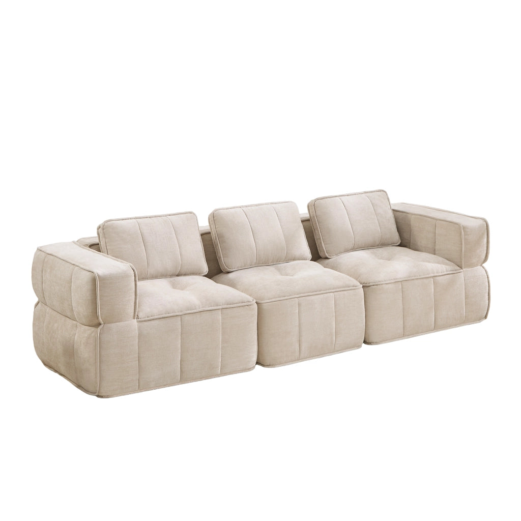 Divano modulare a 3 posti in poliestere beige con seduta profonda, braccioli larghi e base antiscivolo 67 × 271 × 93 cm