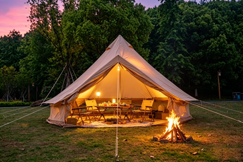 Tenda a campana beige in tessuto Oxford ad alta densità per 3-4 persone con finestre a rete per campeggio