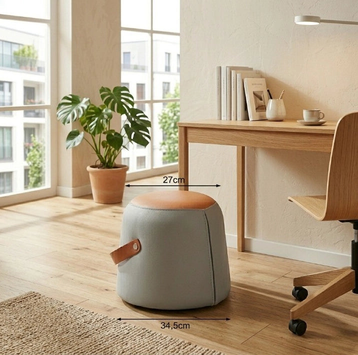 Pouf moderno imbottito con rivestimento in ecopelle grigio e arancione con maniglia in ecopelle marrone