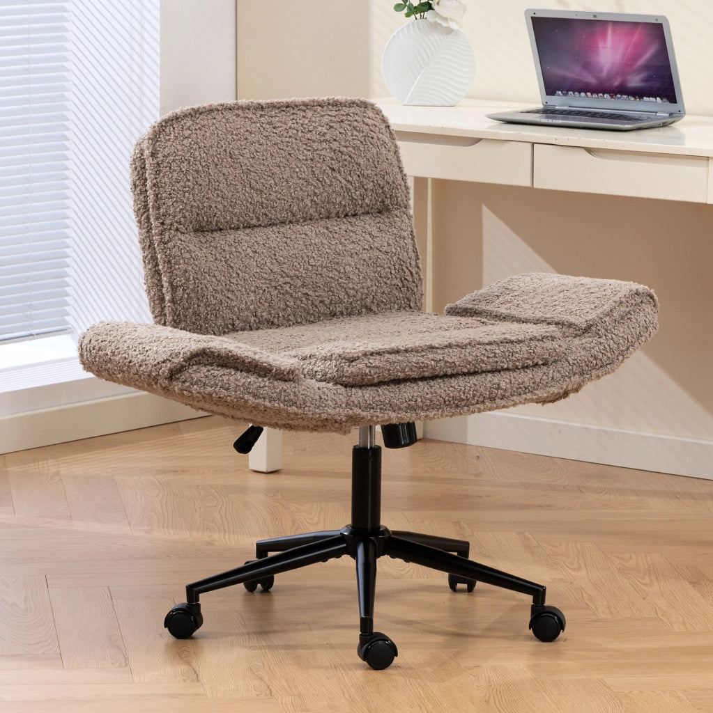 Sedia da ufficio girevole in teddy fleece marrone con braccioli ribaltabili