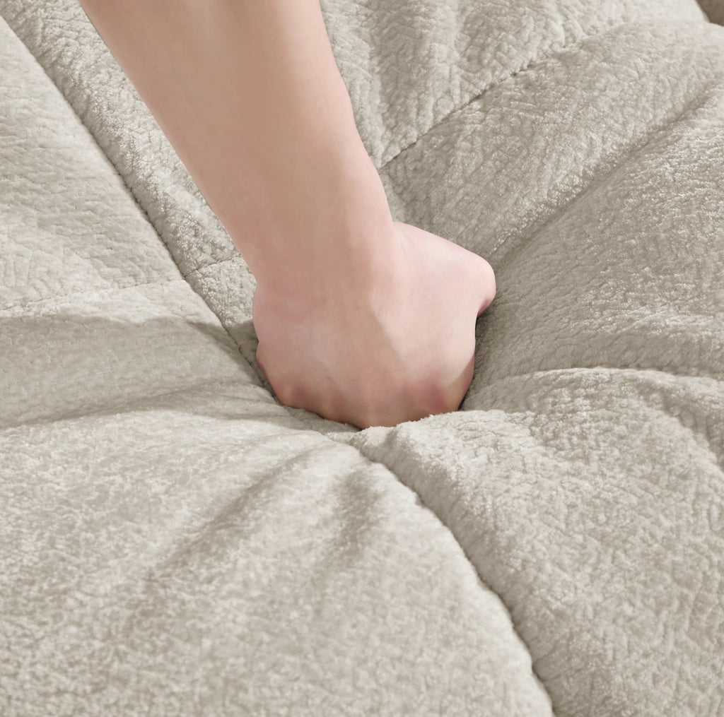Divano angolare a 3 posti in chenille color kaki chiaro con pouf mobile e 2 cuscini decorativi