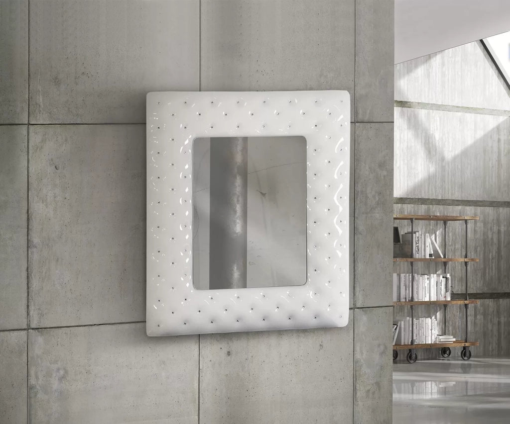 Specchiera 100x92 con cornice bianca e swarovski