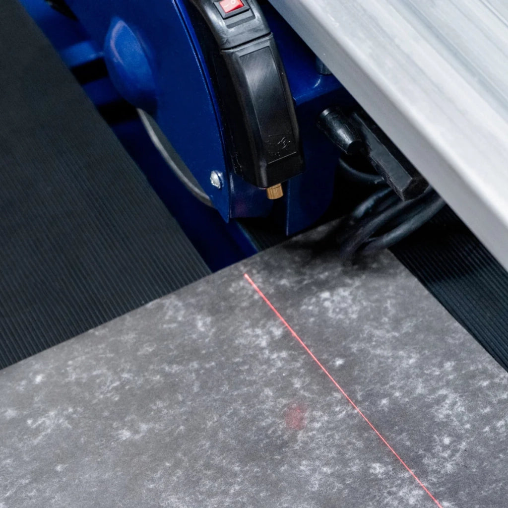 Tagliapiastrelle Profesionale ad Acqua Guida Laser Taglio Angolo 45° 1200W 92 cm