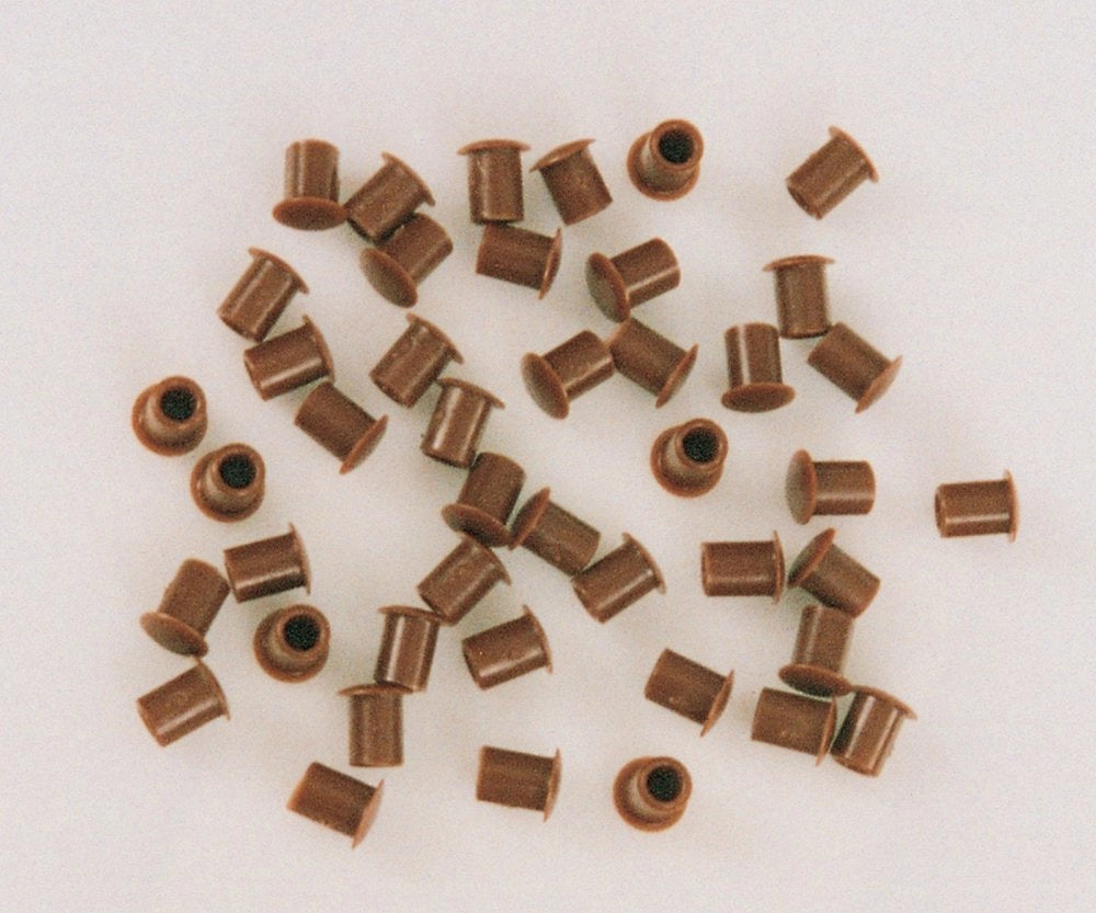 1000pz copriforo plastica mm. 6 marrone cod:ferx.32426