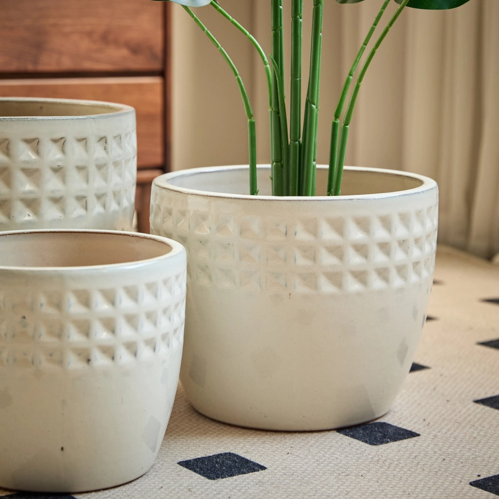 Set di 3 vasi in ceramica fatti a mano, smalto lucido crema con rilievo a cialda triangolare, Ø 38/30,5/23 cm, con foro di drenaggio, resistenti al gelo per interno e balcone