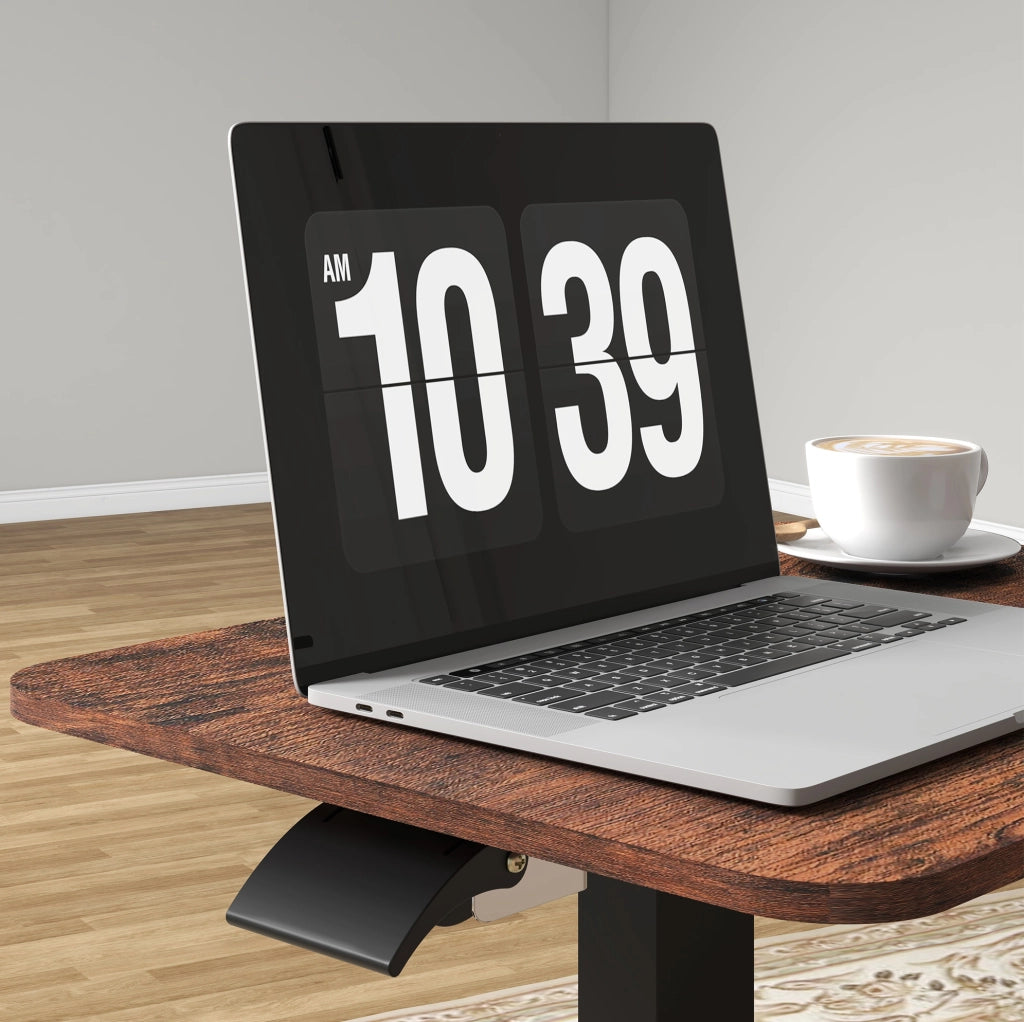Scrivania per Laptop Regolabile in Altezza con Ruote e Freno, 65x48 cm, Altezza 68-108 cm, Rustico Marrone